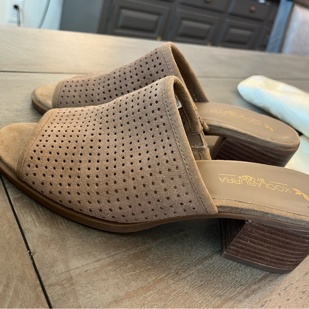 Koolaburra by UGG Women's Raychel Slide Sandal Brown Taupe Size 7